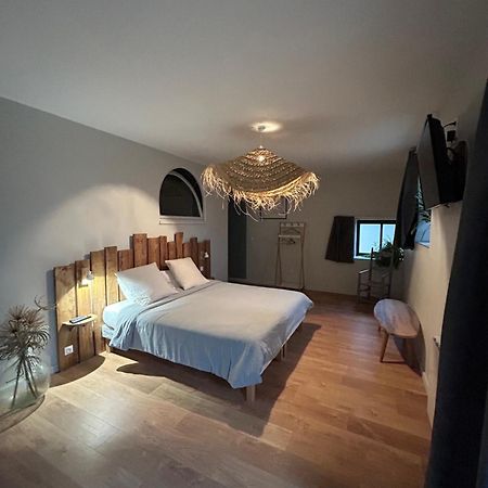 Chambres D'Hotes De La Pilatiere Persac Εξωτερικό φωτογραφία